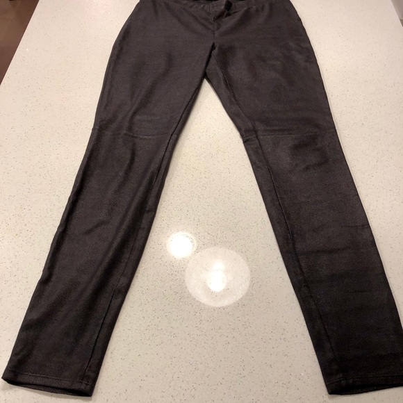 Faux Leather Leggings - Picture 2 of 3